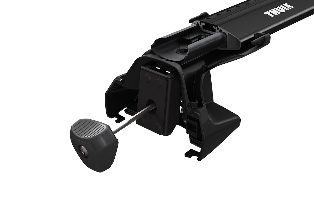 Dakdrager Thule Edge Black Toyota Corolla Sport 5-Dr Hatchback met kaal dak 19-24