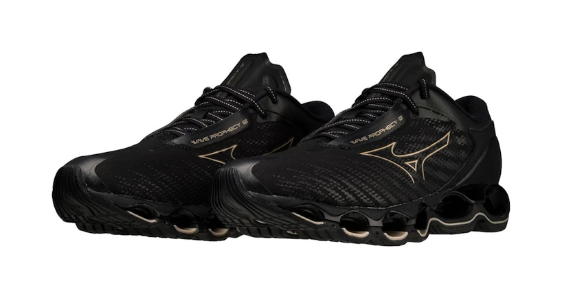 Dames hardloopschoenen Mizuno Wave Prophecy Wave Prophecy 12 Black/GE Gold  UK 5,5