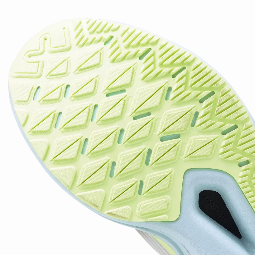 Przetestowano -  Dames hardloopschoenen Puma  Deviate Nitro White  EUR 40