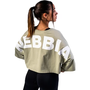 Dames T-shirt Nebbia STRONG BEAUTY Oversized Cropped Tee JUST FLOW 431 light green