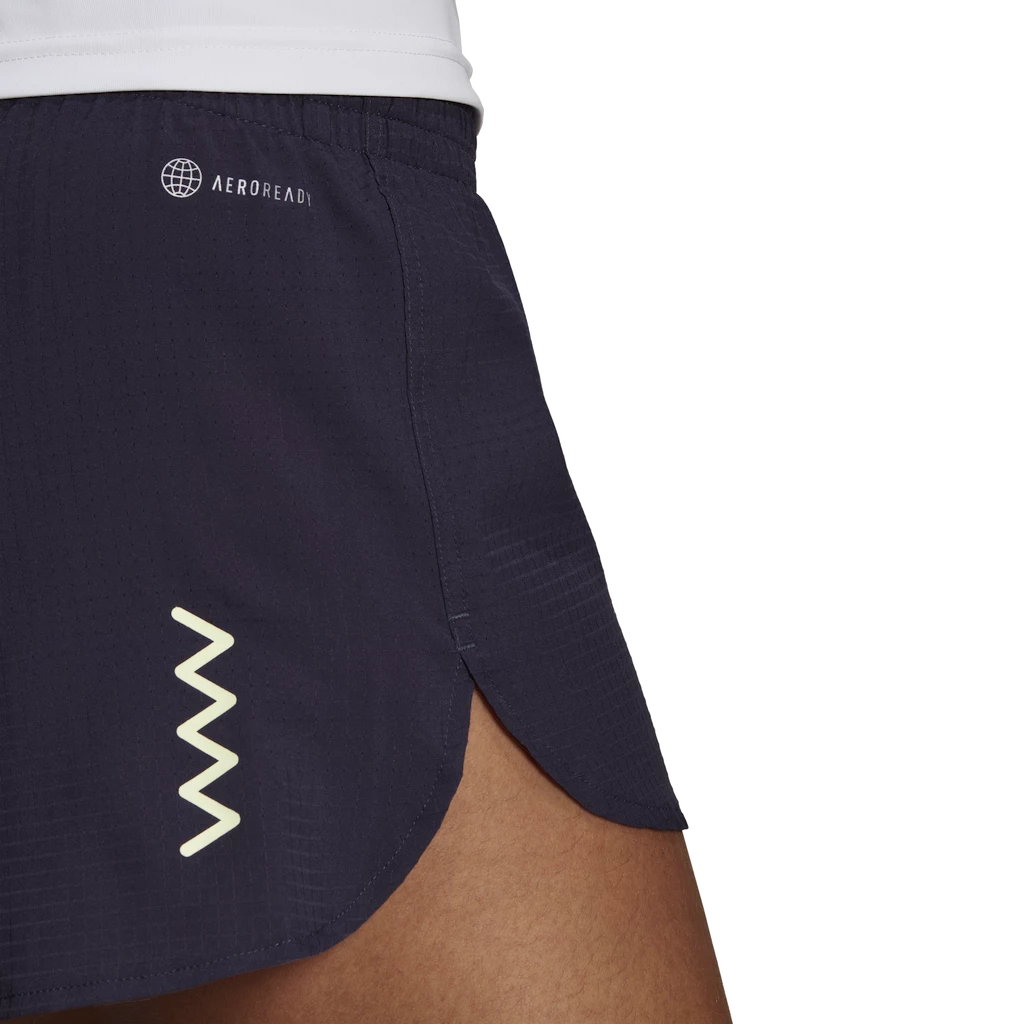 Damesshort adidas  Run Fast Shorts Shadow Navy