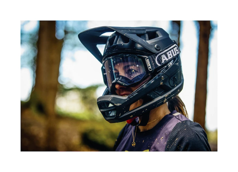 Fietshelm Abus Airdrop Mips Concrete Grey