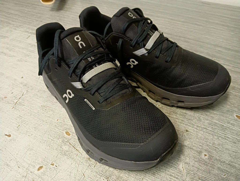 Getest -  Heren hardloopschoenen On Cloudvista 2 Waterproof Black/Eclipse  EUR 43