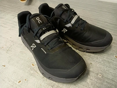 Getest -  Heren hardloopschoenen On Cloudvista 2 Waterproof Black/Eclipse  EUR 43