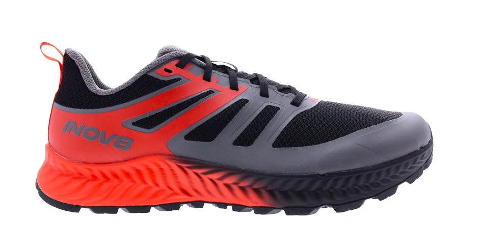 Heren hardloopschoenen Inov-8 Trailfly  M (Wide) Black/Fiery Red/Dark Grey