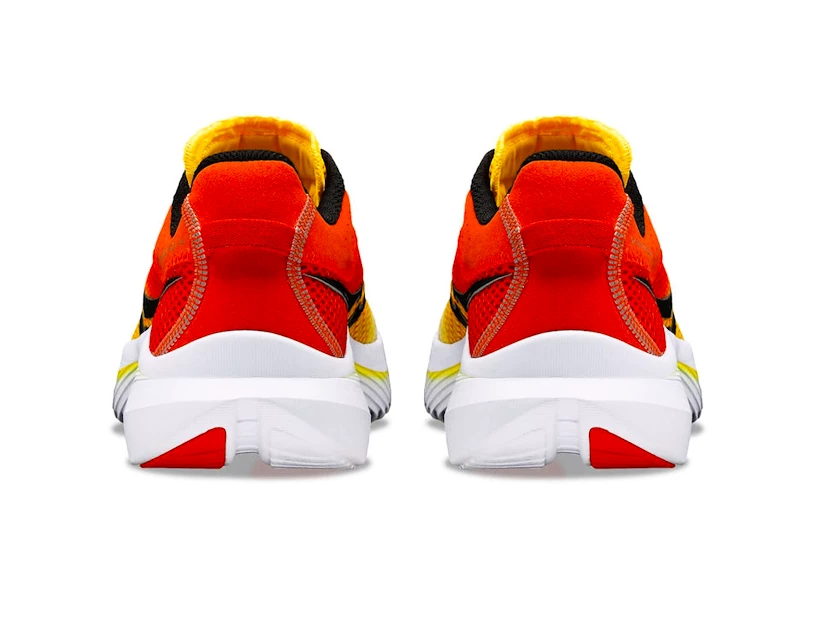 Heren hardloopschoenen Saucony  Kinvara 14 White/Vizigold