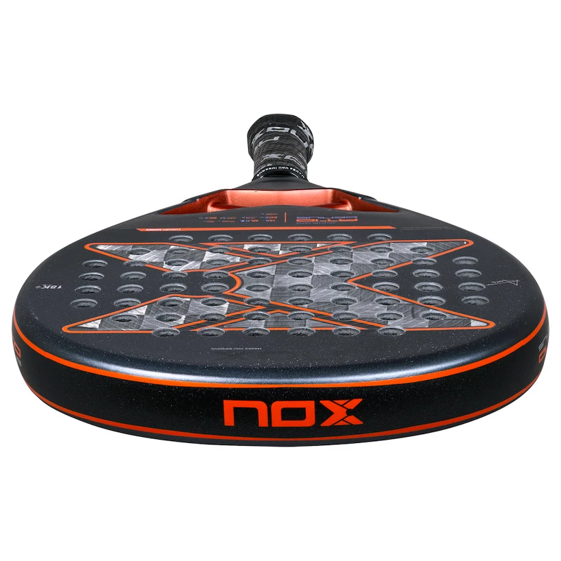 Padelracket NOX  AT10 GENIUS 18K Alum
BY AGUSTIN TAPIA