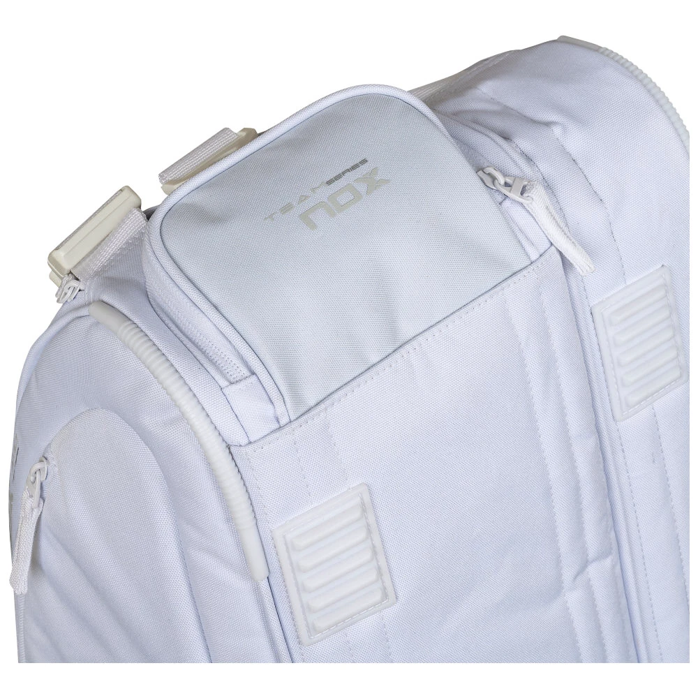 Rackettas NOX   AT10 Team  White Padelbag