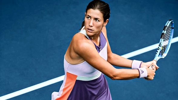 Garbiñe Muguruza en nieuwe adidas-kleding